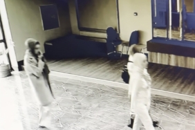 Bağcılar’da 3 şüpheli, girdikleri siteden yaklaşık 750 bin lira değerinde altın ve mücevheri alarak kaçtı