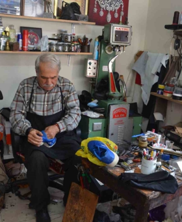 Ramazan ustanın 1 elinde 3 hüner