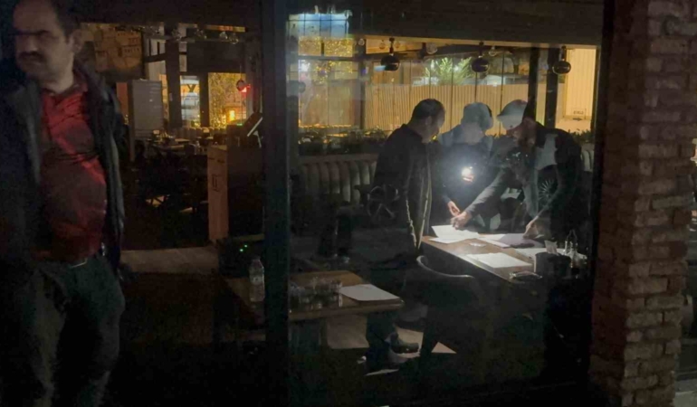 Şişli’de 25 kişinin zehirlenme şüphesiyle hastanelik olmasının ardından restoran mühürlendi