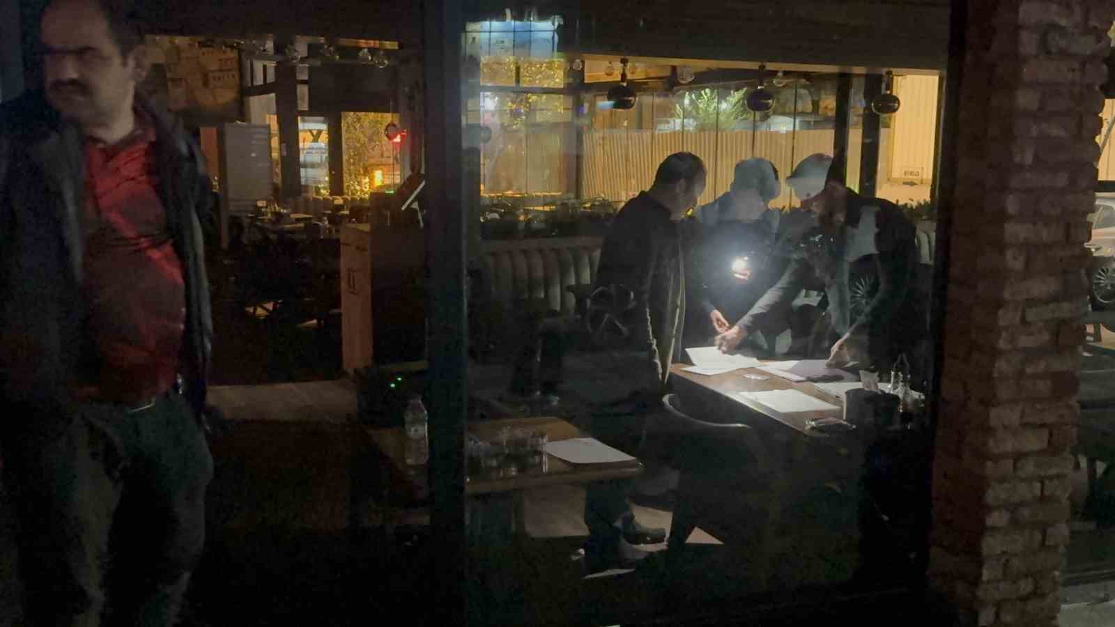 Şişli’de 25 kişinin zehirlenme şüphesiyle hastanelik olmasının ardından restoran mühürlendi