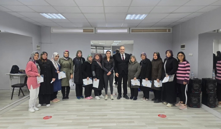 Bayırköy’de fitness kursu sertifikayla sona erdi