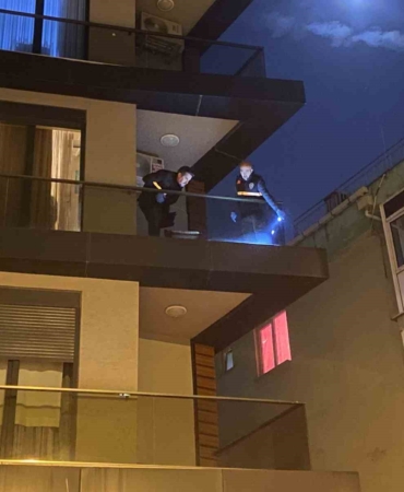 Maltepe’de yaşlı adam balkondan düşerek hayatını kaybetti