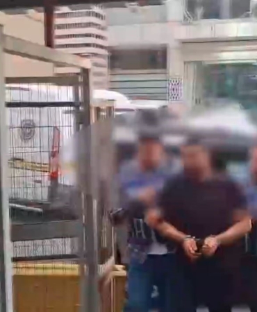 Güngören’de 2 kargocuyu silahla yaralayan esnaf yakalandı