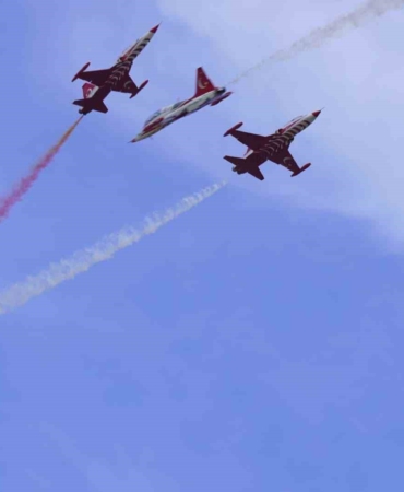 Türk Yıldızlarından Çorlu’da muhteşem gösteri