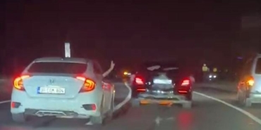 Bağcılar-Sultangazi yolunda tehlikeli düğün konvoyu