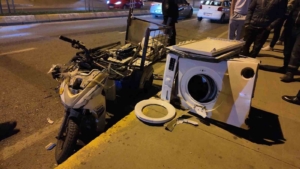 Sancaktepe’de otomobil ile motosiklet çarpıştı: 1 yaralı