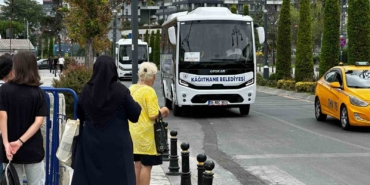 Kağıthane Belediyesi’nden mezarlık ziyaretleri için ücretsiz servis hizmeti