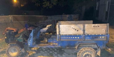 Sakarya’da da yürek sızlatan kaza: 2 yaşındaki çocuk hayatını kaybetti, ablası ağır yaralı