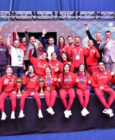 U23 Avrupa Boks Şampiyonası’nda millilerden tarihi zafer