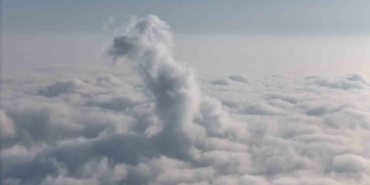 İstanbul’da masalsı sis manzaraları dronla görüntülendi