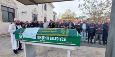 Aynı kazada ölüm ayırdı: Anne dün, oğlu bugün son yolculuğuna uğurlandı