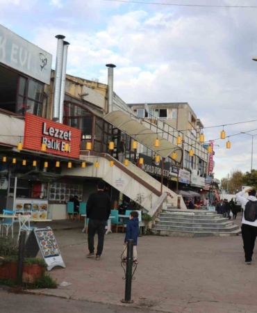 Şüpheliyi kırık fayans durdurdu