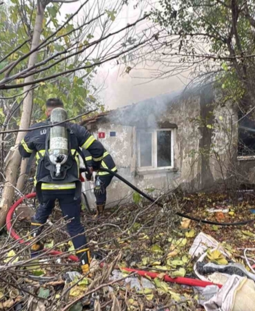 Kırklareli’nde metruk binada yangın