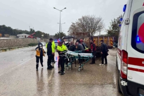 Erdek’te kamyon ile motosiklet çarpıştı: 1 yaralı