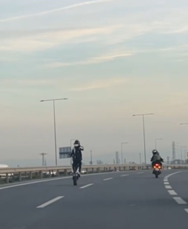 Başakşehir’de tehlikeli motosiklet gösterisi yapan sürücü yakalandı