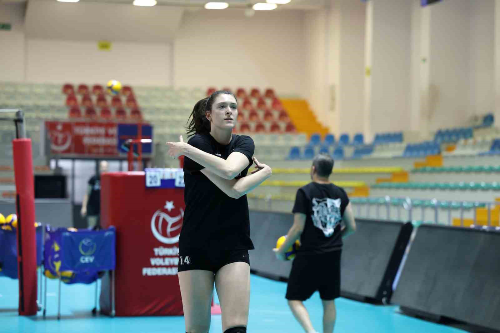 Eczacıbaşı Dynavit, Nilüfer Belediyespor hazırlıklarını tamamladı