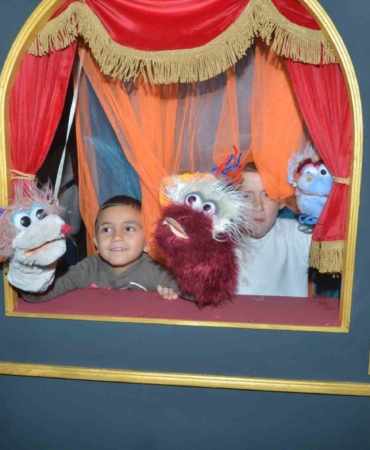 Karagöz Kukla Ve Gölge Oyunları’na renkli açılış