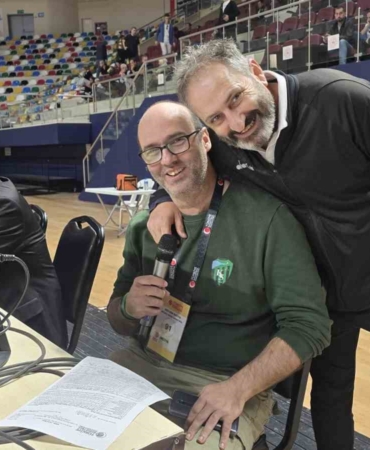 Kadınlar Basketbol Süper Ligi maçında anonsçu olmayınca görev gazeteciye düştü