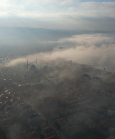 Büyükçekmece’de sis etkili oldu