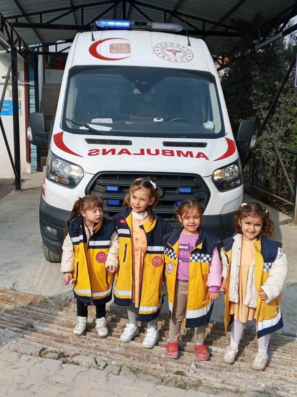 Bayırköy’de Kur’an kursu öğrencilerinden 112 acil merkezine gezi