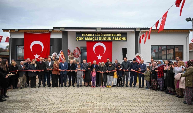 Tozaklı köyü düğün salonu törenle açıldı
