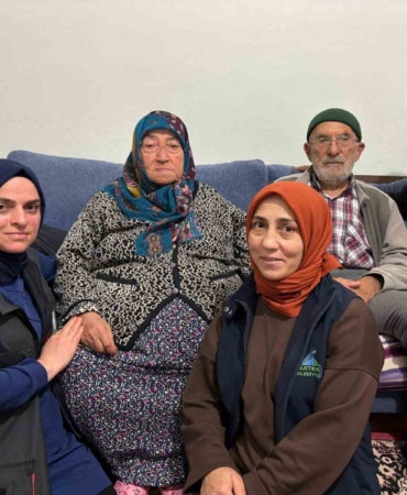 Kartepe’de yaşlılara 7/24 kesintisiz sağlık ve sosyal destek