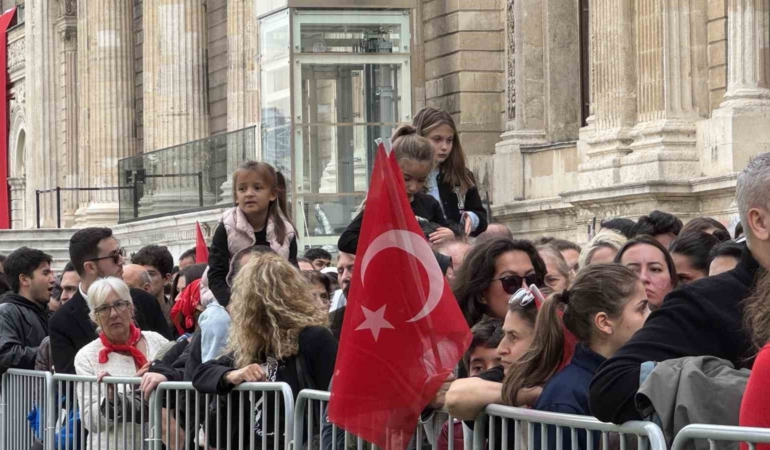 Gazi Mustafa Kemal Atatürk, Dolmabahçe Sarayı’nda anıldı
