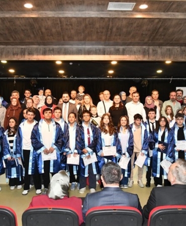 Tekirdağ’da DENEYAP mezunları geleceğe kep attı