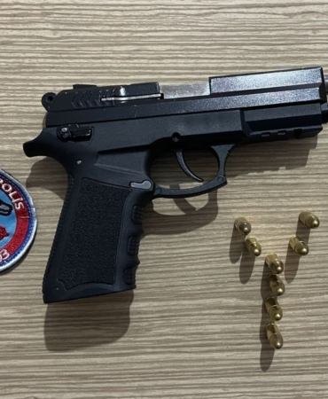 İş yerini kurşunlayacaklardı, polisin dikkati sayesinde yakalandılar