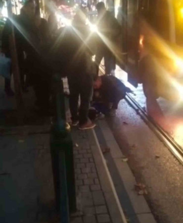 Minibüsün çarptığı 9 yaşındaki çocuk yaralandı