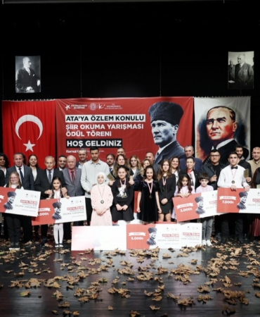 Ata’ya Özlem Şiir Okuma Yarışması’nda duygulu anlar yaşandı