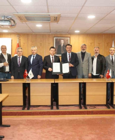 BUÜ ve Osmangazi Belediyesi "Karagöz"ü uluslararası platforma taşıyacak