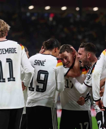 Almanya, Dünya Kupası biletini 6 golle aldı