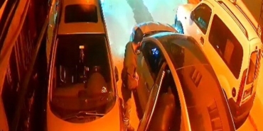 Gece yarısı bebeklerin uykusunu havai fişeklerle böldüler