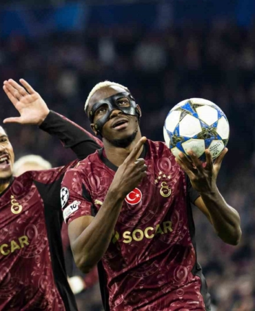 Victor Osimhen, UEFA Şampiyonlar Ligi’nde gol krallığına yükseldi