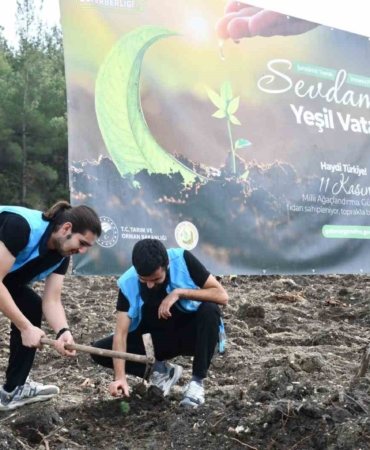 Balıkesir’de gençler ’Yeşil Vatan’ için buluştu