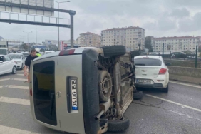 Kadıköy Avrasya Tüneli girişinde 3 araçlı kazada şans eseri yaralanan olmadı