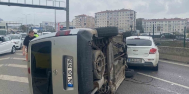 Kadıköy Avrasya Tüneli girişinde 3 araçlı kazada şans eseri yaralanan olmadı