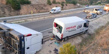 Bilecik’te 4 aracın karıştığı zincirleme kazada 3 kişi yaralandı