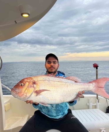 Çanakkale’de balıkçılar 12 kilogramlık mercan balığı yakaladı