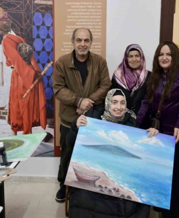 Ressam Neriman Oyman’dan Esenyurt’ta ilham veren buluşma