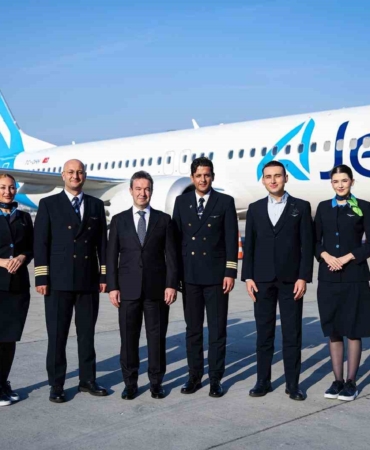 AJet Genel Müdürü Sarp: "Filomuzun önümüzdeki sene yüzde 76’sı yeni nesil uçaklardan oluşacak"