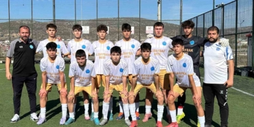 Bilecik U16 Gençler Ligi’nde 3 maçta fileler 20 kez havalandı