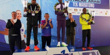 47. İstanbul Maratonu’nda kazananlar ödüllerini aldı