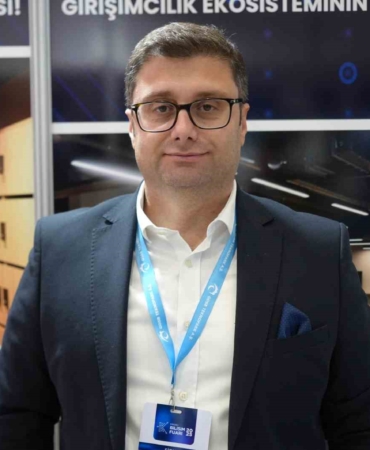 Profesörden yapay zekaya: "Çok fırın ekmek yemesi lazım"