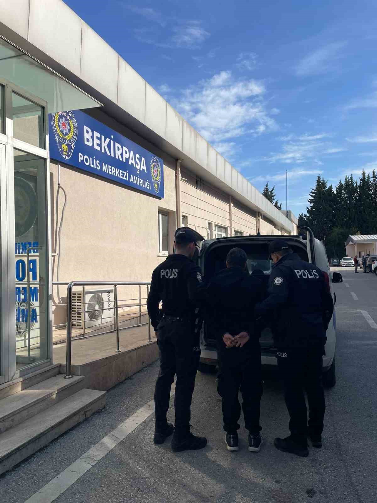 Otogarda durdurulan şahsın "kasten öldürme" suçundan arandığı ortaya çıktı