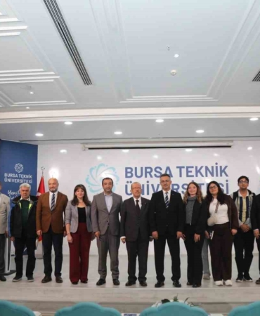 Dr. Ahmet Özkul; "Hayatın içinde olun iz bırakın"