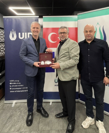 Cenon’da dostluk pekişti