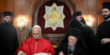 Papa 14. Leo, Balat’ta Fener Rum Patriği Bartholomeos ile görüştü