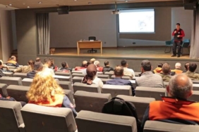 Ataşehir’den sınav maratonunda ailelere destek semineri